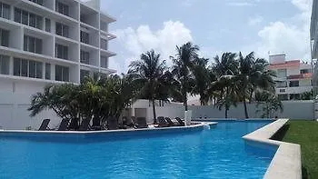 Nirvana Lofts Hotel كانكون